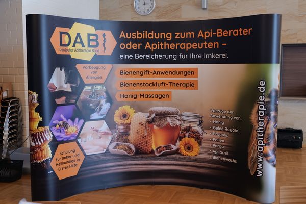 21. Internationaler Apitherapie-Kongress, Tag 1